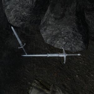 480px-NE-mod-Nehrim Expanded-items-Silberschwert und Silberfeder.jpg