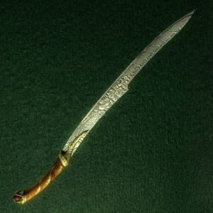 480px-NE-item-Lichtdurchdrungene Klinge.jpg